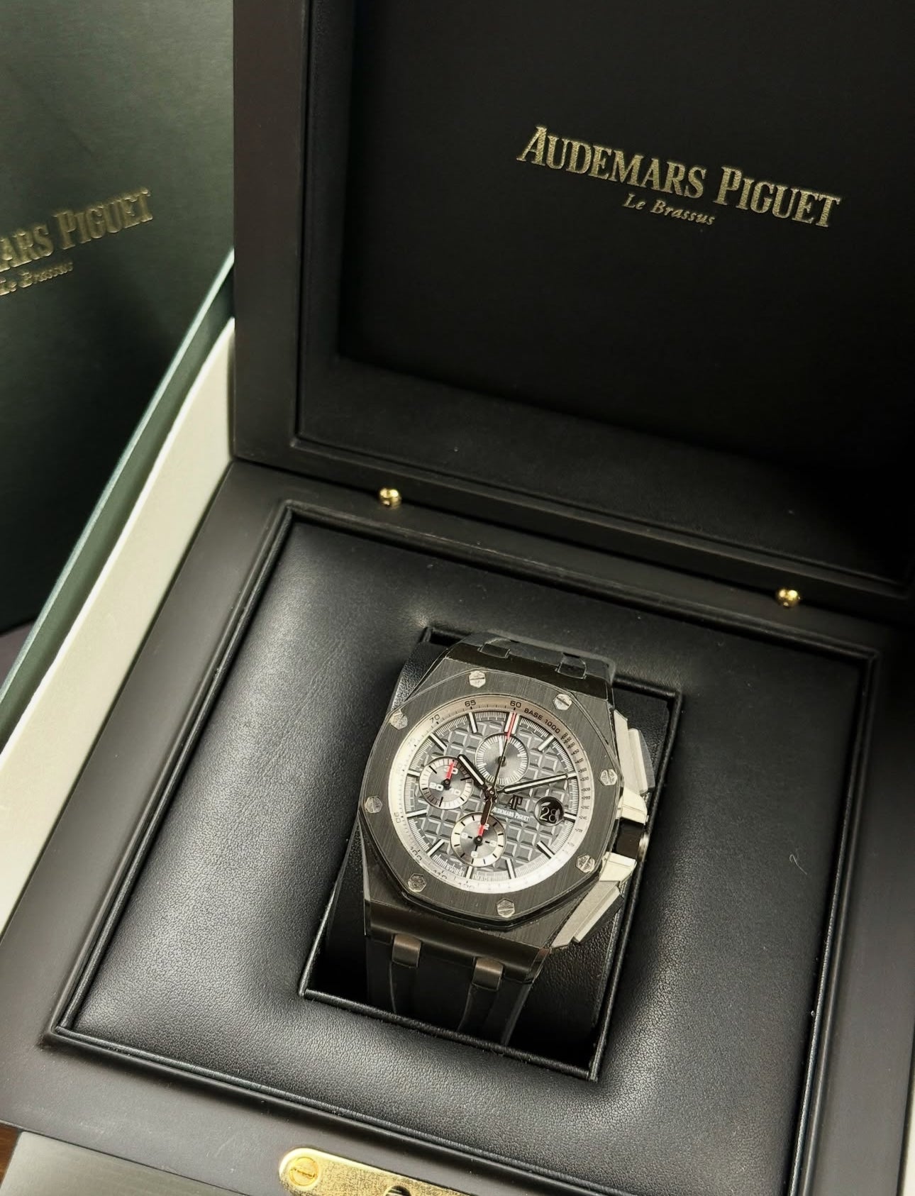 AUDEMARS PIGUET ROYAL OAK OFF-SHORE BLACK