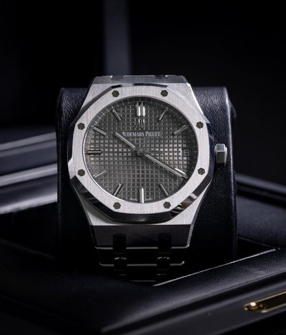 AUDEMARS PIGUET ROYAL OAK GREY DIAL