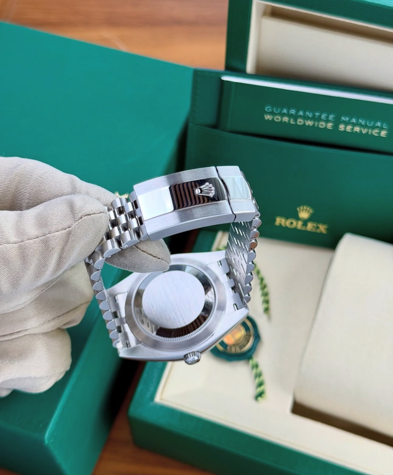 ROLEX DATEJUST JUBILÈE BLACK DIAL