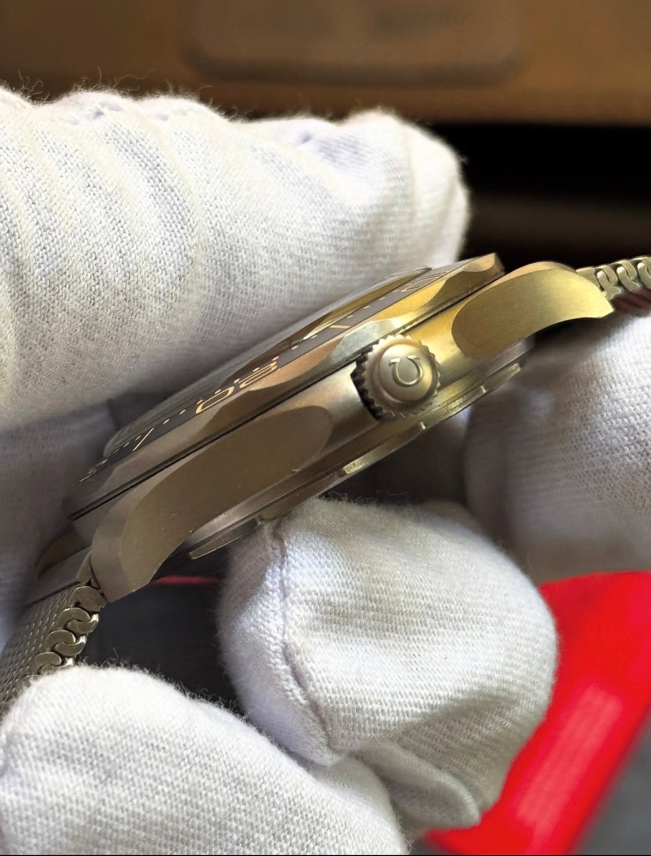 OMEGA SEAMASTER DIVER 300M JAMES BOND